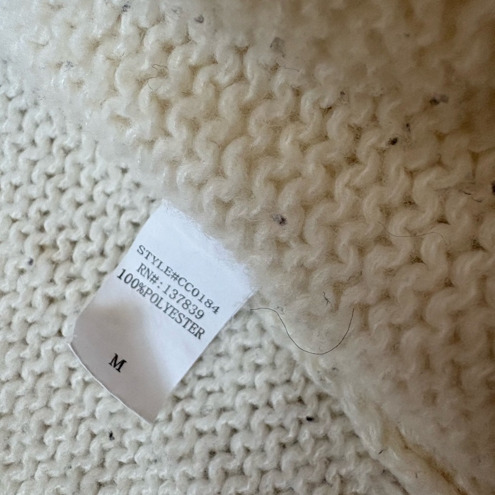 Luna Ivy 3D crocheted flowers cream button cardigan, granniecore, coquette, sz M - Picture 6 of 6
